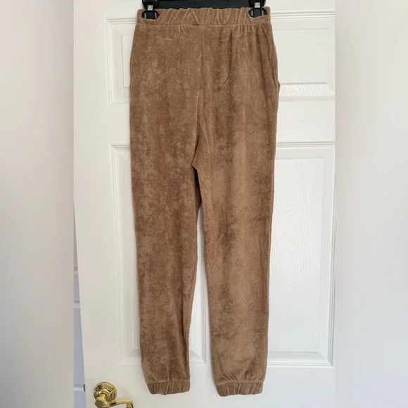 NWTA 2 piece Zara Terrycrop Tank Top and Joggers - Picture 4 of 8